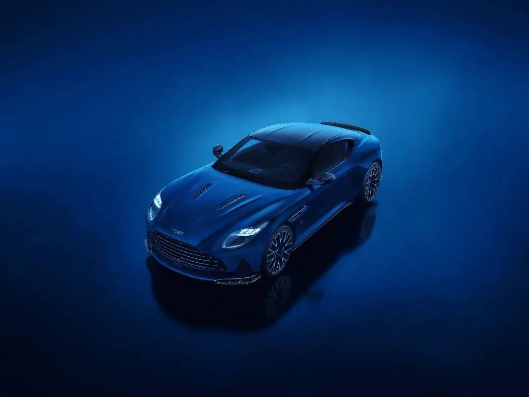 豪華大V8,英式優(yōu)雅設(shè)計,成功男士完美之選!