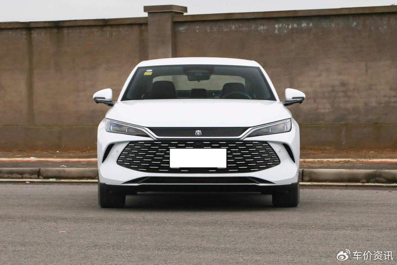 26款秦L 來襲,純電續(xù)航提升,9.68萬起,是否值得選擇?