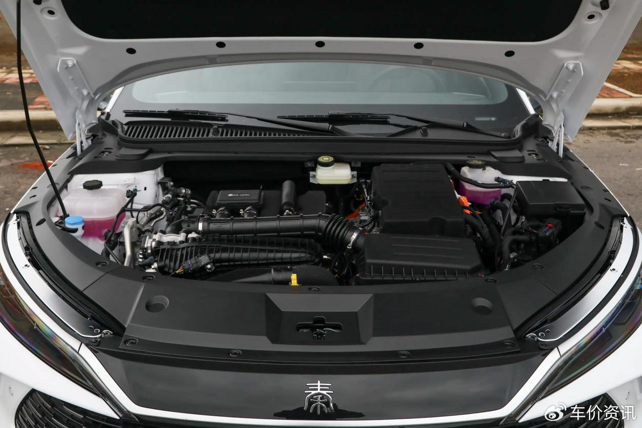 26款秦L 來襲,純電續(xù)航提升,9.68萬起,是否值得選擇?