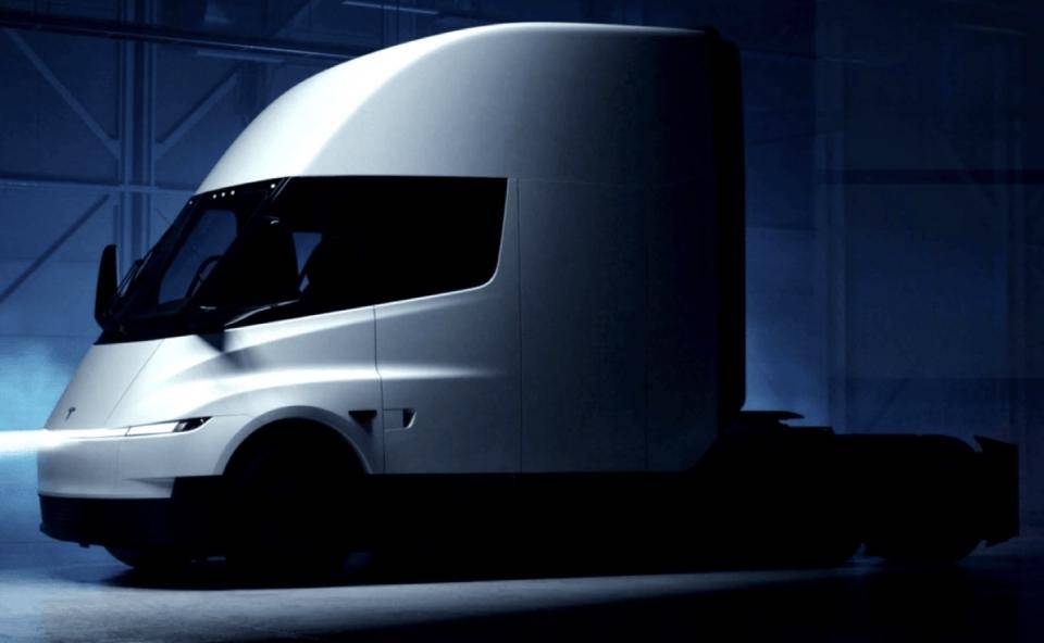 特斯拉純電重卡Semi改款車型亮相:明年第二季度量產(chǎn)