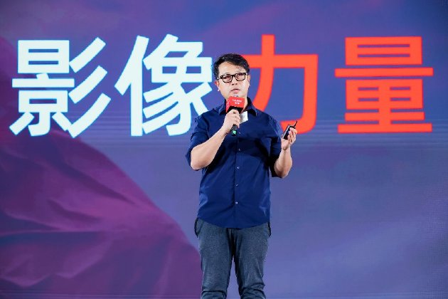 2025佳能影像嘉年華之佳能EOS 5系數碼相機20周年創作者大會在滬舉辦