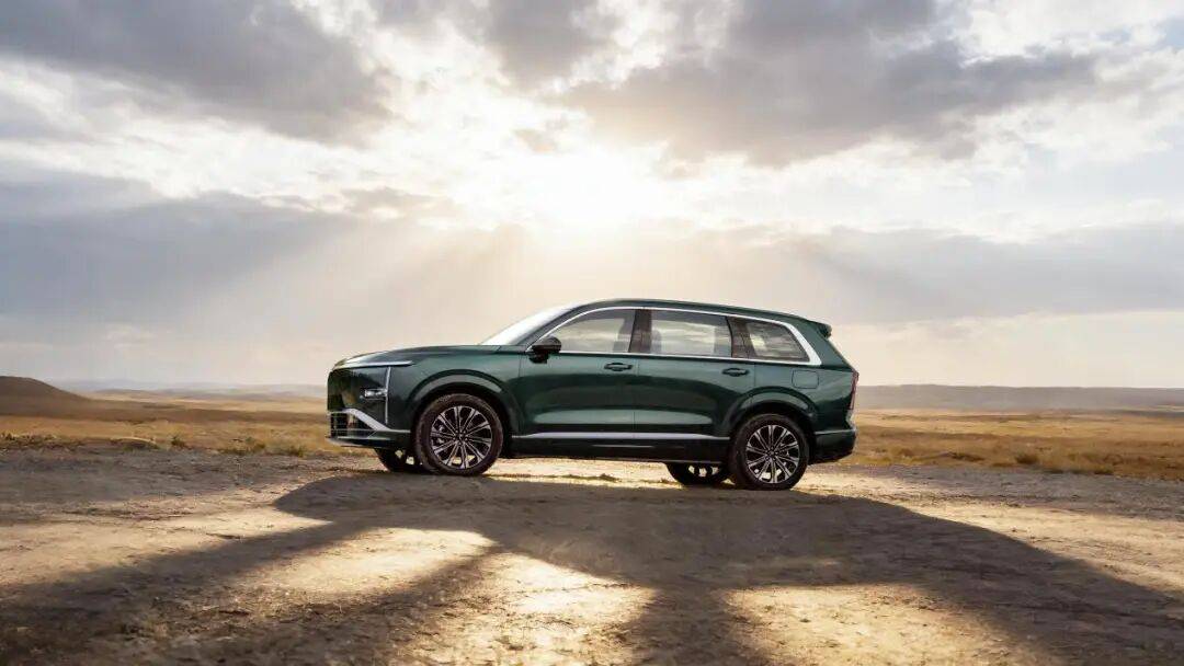 5米尺寸,5座/6座任選,純電續航280km,人民的插混旗艦來了!